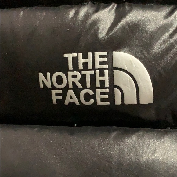 The North Face Winter Boys Jacket ‼️ - Picture 5 of 5